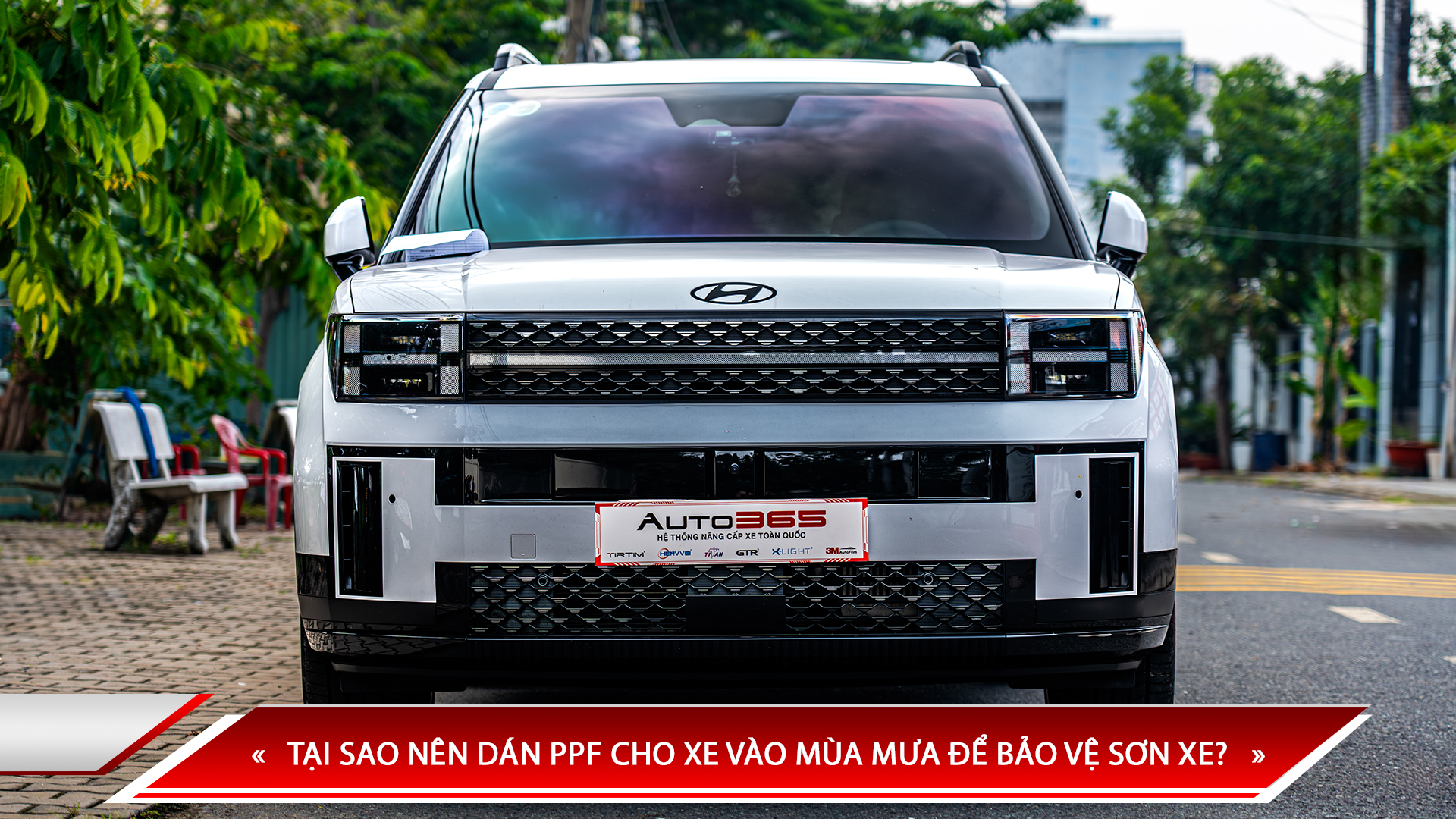 TẠI SAO NÊN DÁN PPF CHO XE VÀO MÙA MƯA ĐỂ BẢO VỆ SƠN XE?